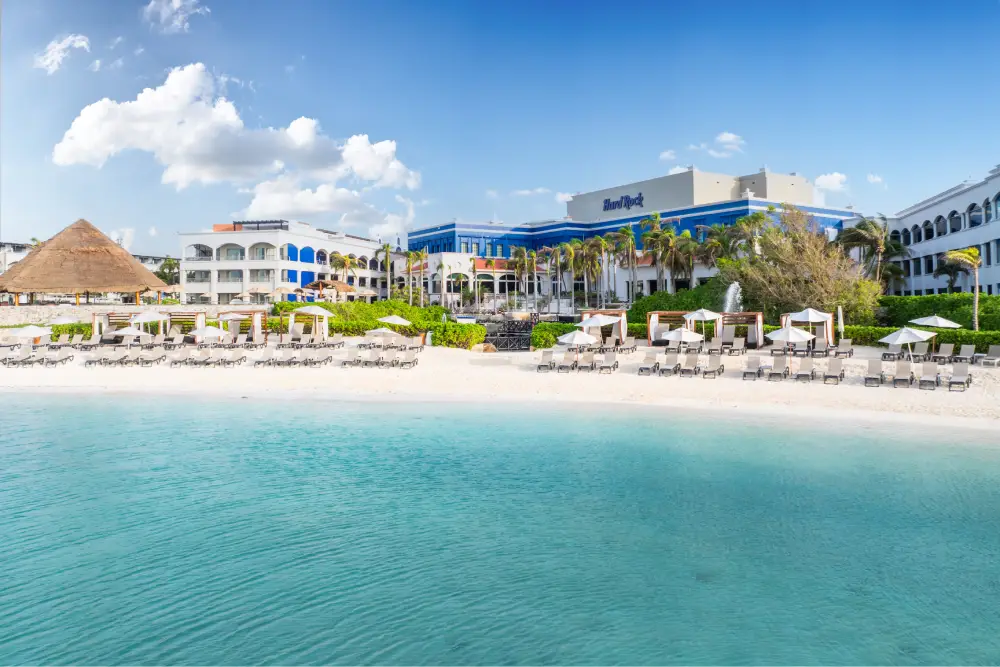 Vista panorámica de playas de ensueño en Riviera Maya